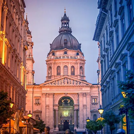 Daire Secret Charming Steps To Basilica